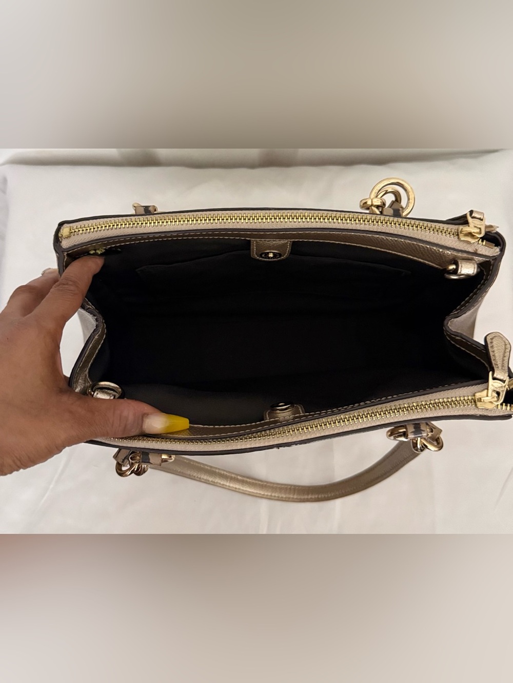 NWOT - Coach Mini Christie Carryall - Picture 9 of 16